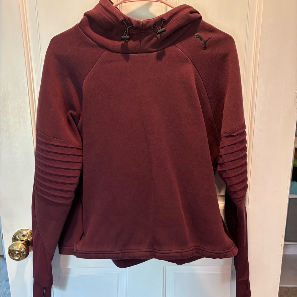 Puma Women’s Size Large Athletic Sweatshirt
